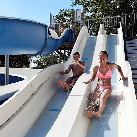 Grau Du Roi Mh 6/8 Resort